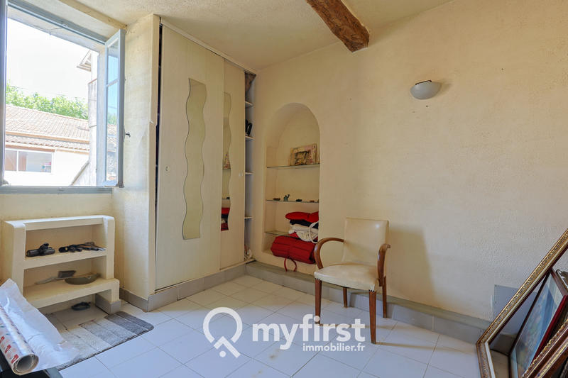 Immeuble - 181 m² - 6 pièces