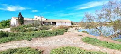 Propriété - 255 m² - 9 pièces