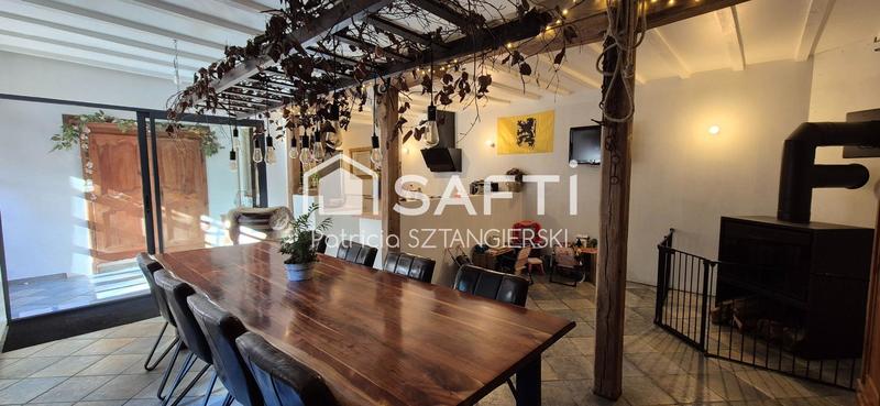 Maison - 205 m² - 10 pièces