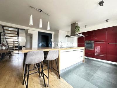 Duplex - 138 m² - 6 pièces