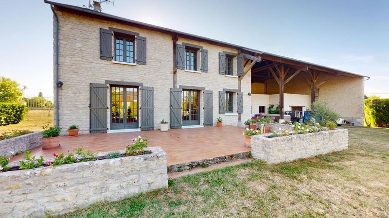 Villa - 250 m² - 7 pièces