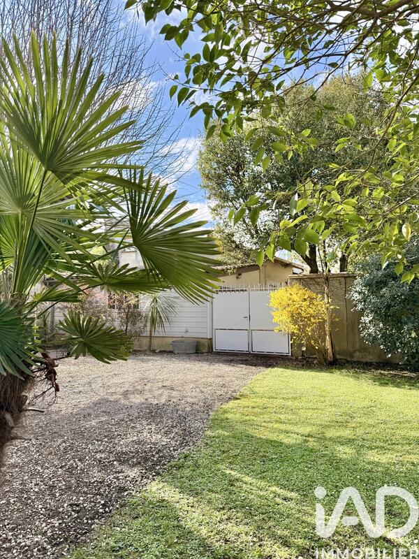 Maison - 205 m² - 7 pièces