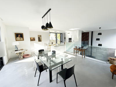 Maison - 280 m² - 7 pièces