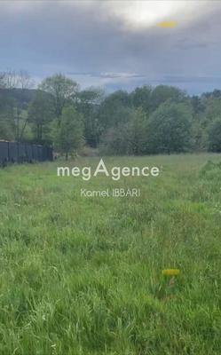 Terrain constructible - 750 m²