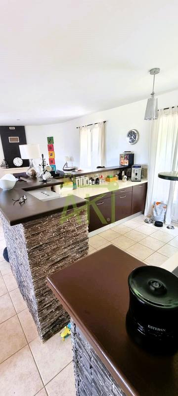 Maison traditionnelle - 100 m² - 4 pièces