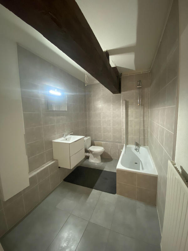 Appartement - 79 m² - 3 pièces