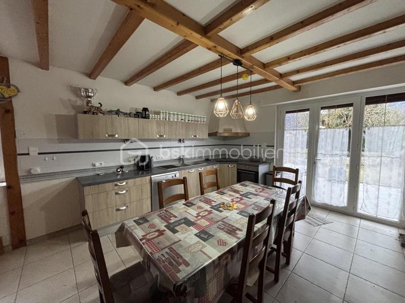 Maison - 145 m² - 5 pièces