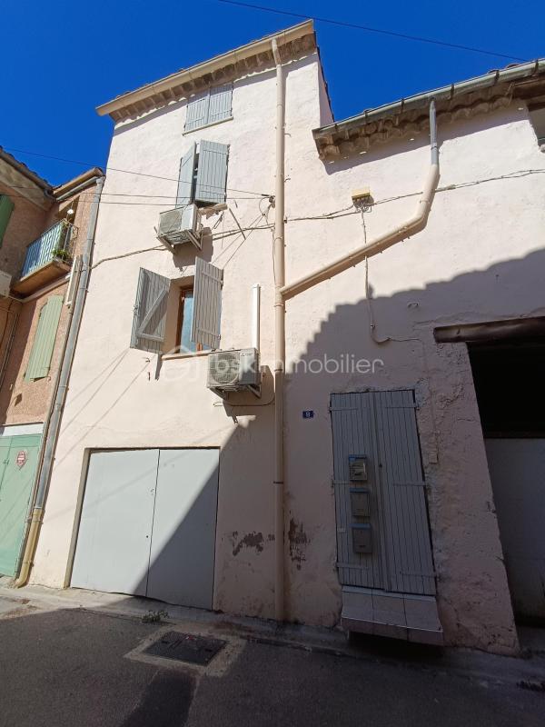 Immeuble - 60 m² - 3 pièces