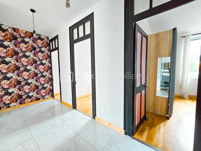 Appartement - 100 m² - 4 pièces