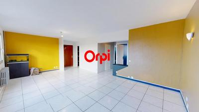 Appartement - 77 m² - 5 pièces