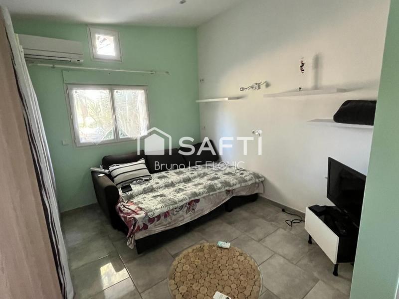 Maison - 234 m² - 8 pièces