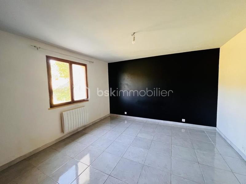 Maison - 216 m² - 8 pièces