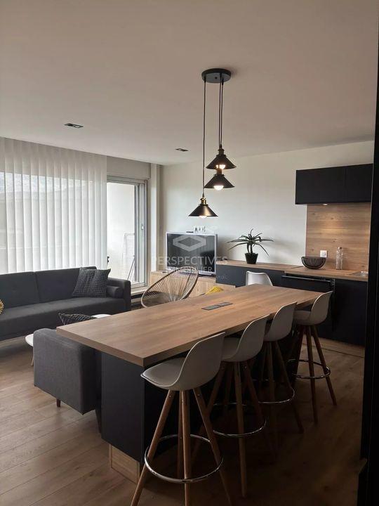 Appartement - 103 m² - 5 pièces