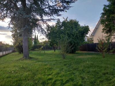 Terrain constructible - 1 200 m²