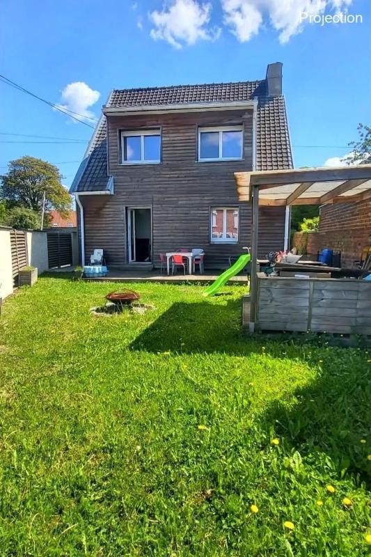 Maison - 91 m² - 4 pièces