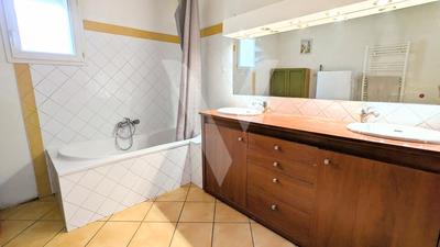 Maison - 80 m² - 3 pièces