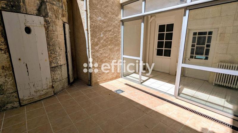 Maison - 201 m² - 7 pièces