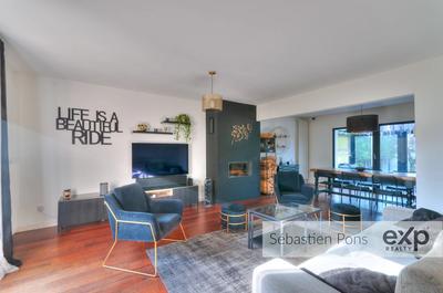 Maison - 177 m² - 7 pièces