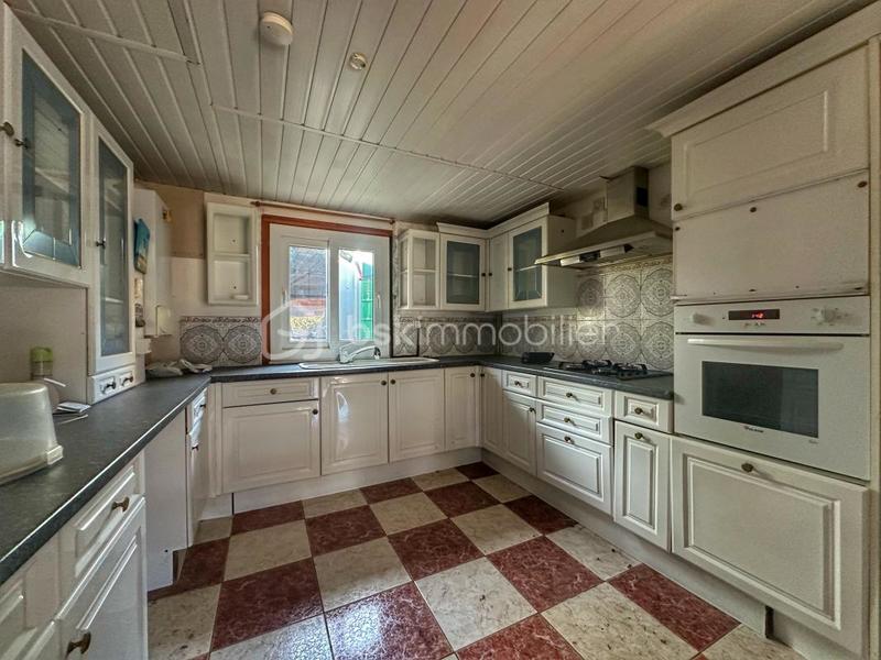 Maison - 146 m² - 8 pièces