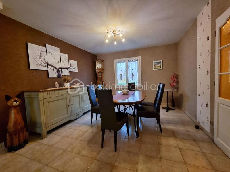 Maison traditionnelle - 152 m² - 6 pièces