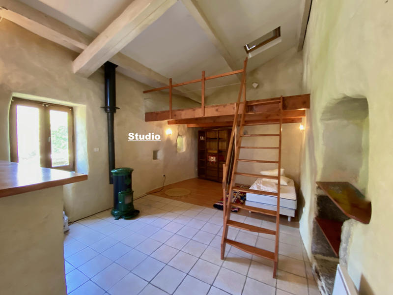 Maison - 160 m² - 9 pièces