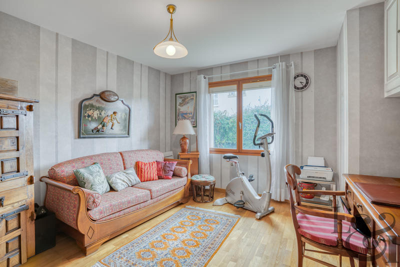 Maison - 96 m² - 4 pièces