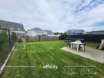 Maison - 90 m² - 5 pièces