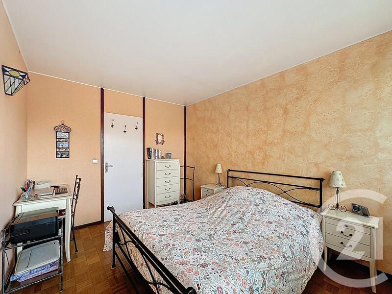 Appartement - 91 m² - 4 pièces