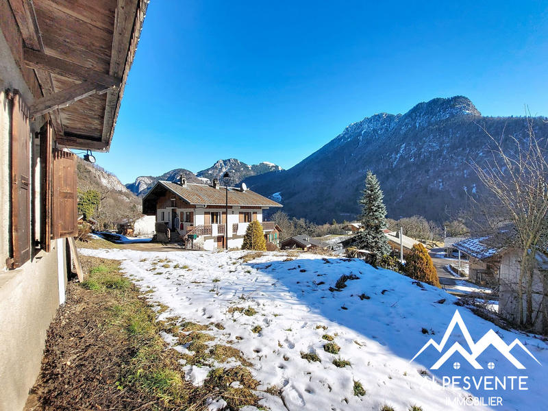 Maison - 260 m² - 9 pièces