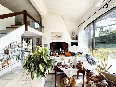 Villa - 202 m² - 5 pièces