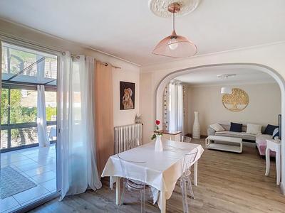 Maison - 127 m² - 5 pièces