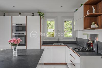 Villa - 223 m² - 5 pièces