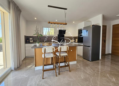 Maison - 118 m² - 6 pièces