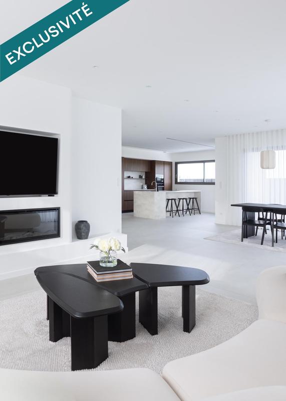 Maison - 205 m² - 6 pièces