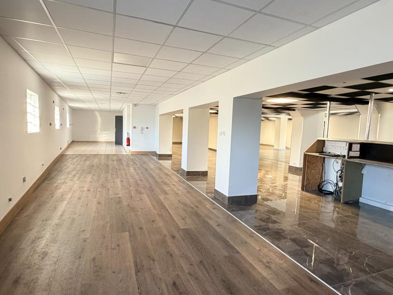 Local d'activités - 560 m²