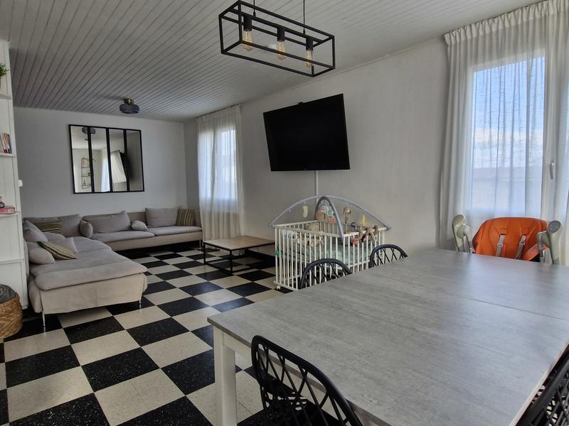 Maison - 106 m² - 6 pièces