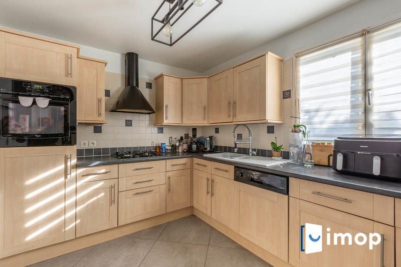 Maison - 110 m² - 5 pièces