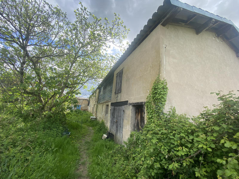 Maison - 160 m² - 2 pièces