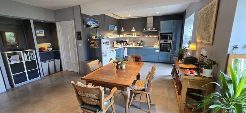 Maison - 168 m² - 7 pièces