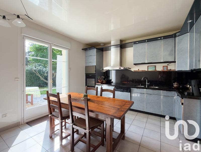 Maison - 186 m² - 7 pièces