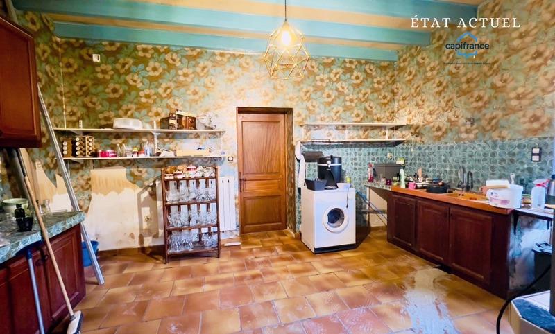 Maison - 250 m² - 6 pièces