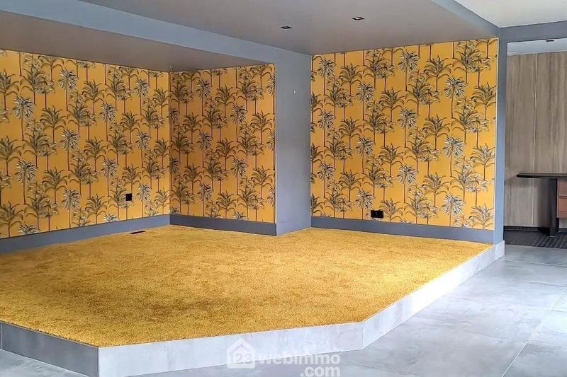 Maison - 282 m² - 8 pièces