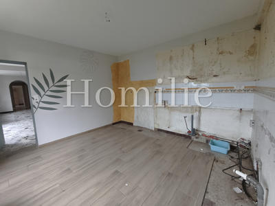 Maison - 99 m² - 4 pièces