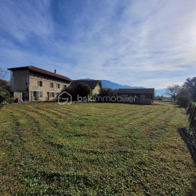 Corps de ferme - 184 m² - 6 pièces