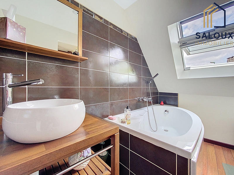 Maison - 128 m² - 4 pièces