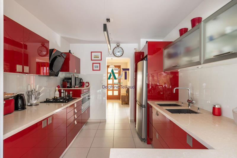 Maison - 92 m² - 5 pièces