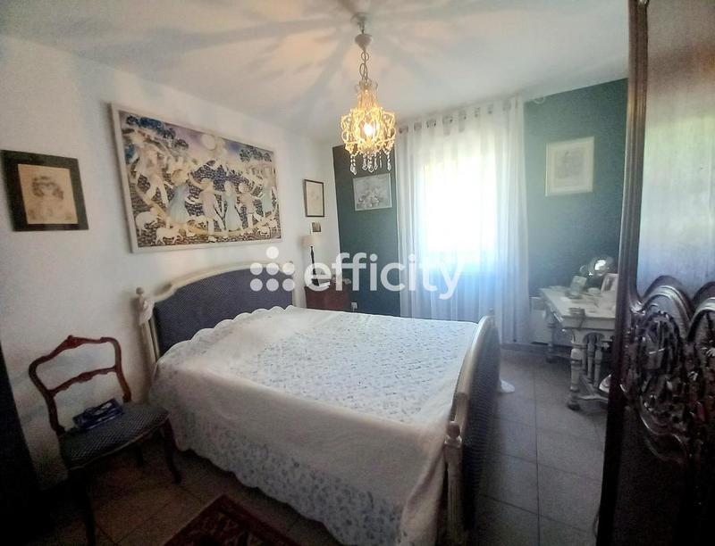 Appartement - 80 m² - 3 pièces