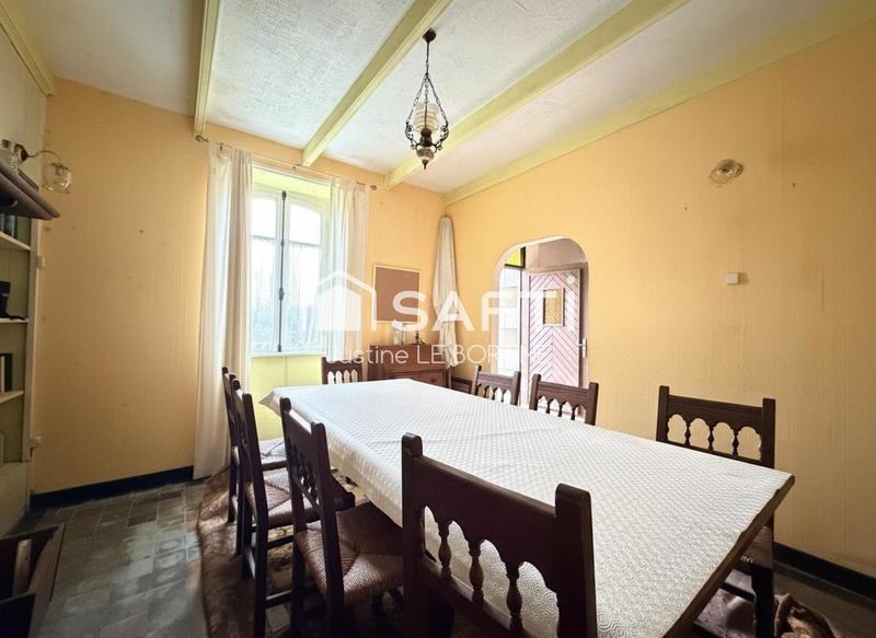 Maison - 95 m² - 6 pièces