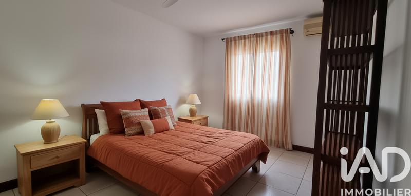 Maison - 241 m² - 9 pièces