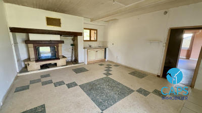 Maison traditionnelle - 140 m² - 7 pièces